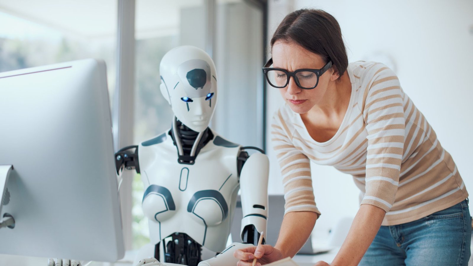 How AI Agents Are Reshaping Mid-Market Enterprise Operations